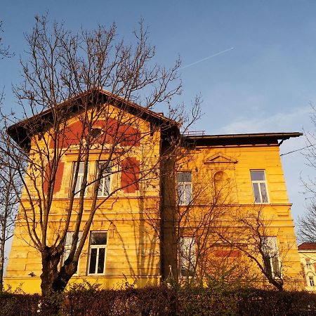 Vila Veselova, Ljubljana City Center Hostel Bagian luar foto