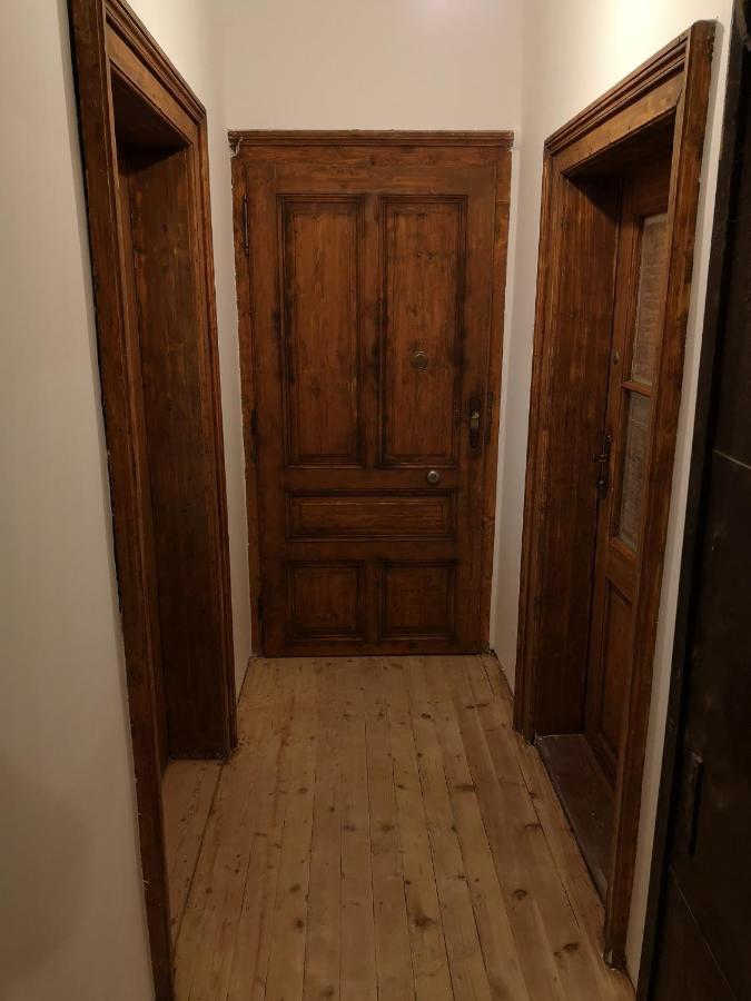 Vila Veselova, Ljubljana City Center Hostel Bagian luar foto