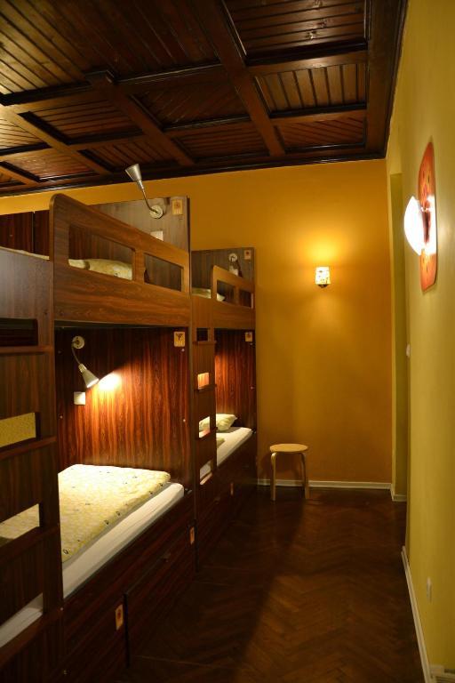 Vila Veselova, Ljubljana City Center Hostel Ruang foto